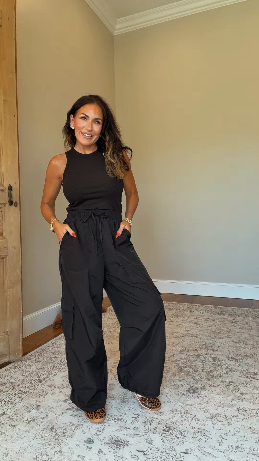 Babes… this is exactly the kind of outfit I want in my closet this time of year.

Comfortable enough to wear all day, cute enough to look like you actually planned the outfit, and easy to dress up or down depending on where you’re headed.

The wide-leg fit, pockets, and lightweight fabric make it one of those pieces you’ll keep reaching for on repeat.

And if you’re petite, don’t let the wide-leg scare you. It works. 🤍

Wearing a size small.

5’2” • 130 lbs • 25” waist • 34DD

#PetiteFashion #Over40Style #AmazonFashion #JumpsuitStyle #FashionOver40 #PetiteStyle #CasualChic #EverydayStyle #AmazonFinds #SummerStyle
