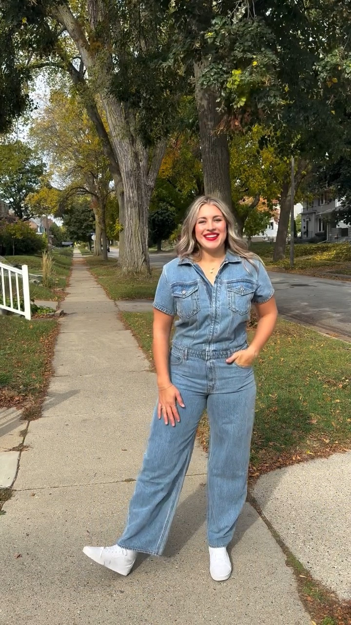 They said tall girls can’t wear jumpsuits. We said: hold my hem. 💁🏼‍♀️ 

#tallfashion 
#tallwomenfashion 
#tallgirlproblems
#teamtall
#longlegsfordays
#tallstyle
#tallgirlsrock
#tallwomenclothing