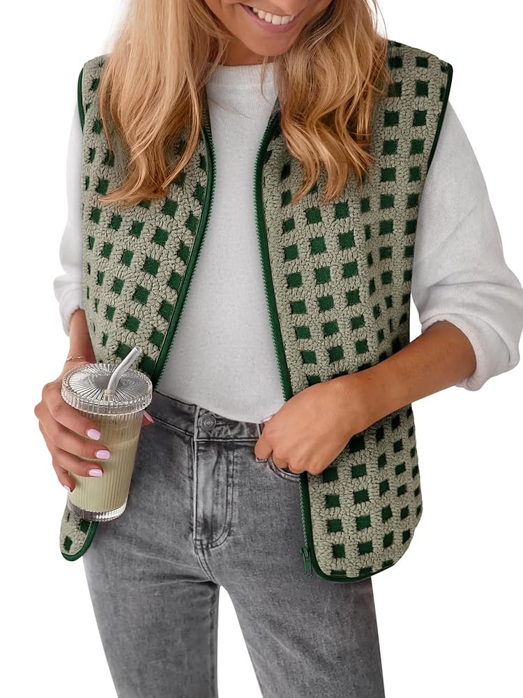 Women’s Sherpa Vest Sleeveless Plaid Zip Up High Neck Warm Fleece Gilet Outerwear Crop Jackets ... | Amazon (US)