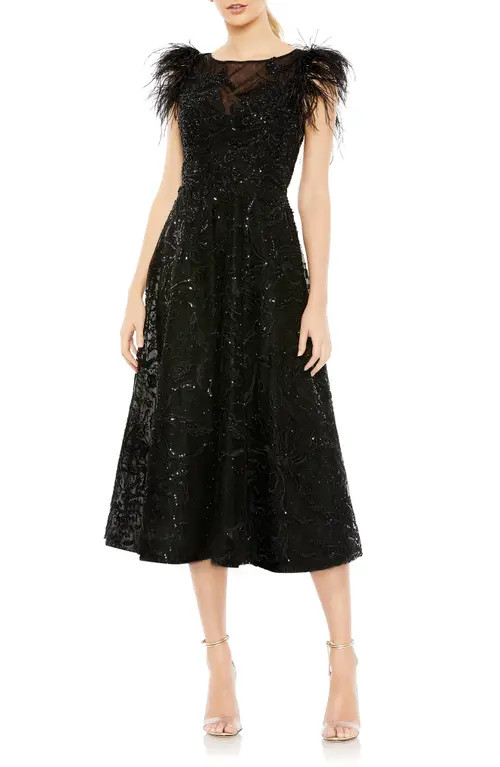 Mac Duggal Feather Shoulder Beaded Tulle A-Line Dress in Black at Nordstrom, Size 16 | Nordstrom