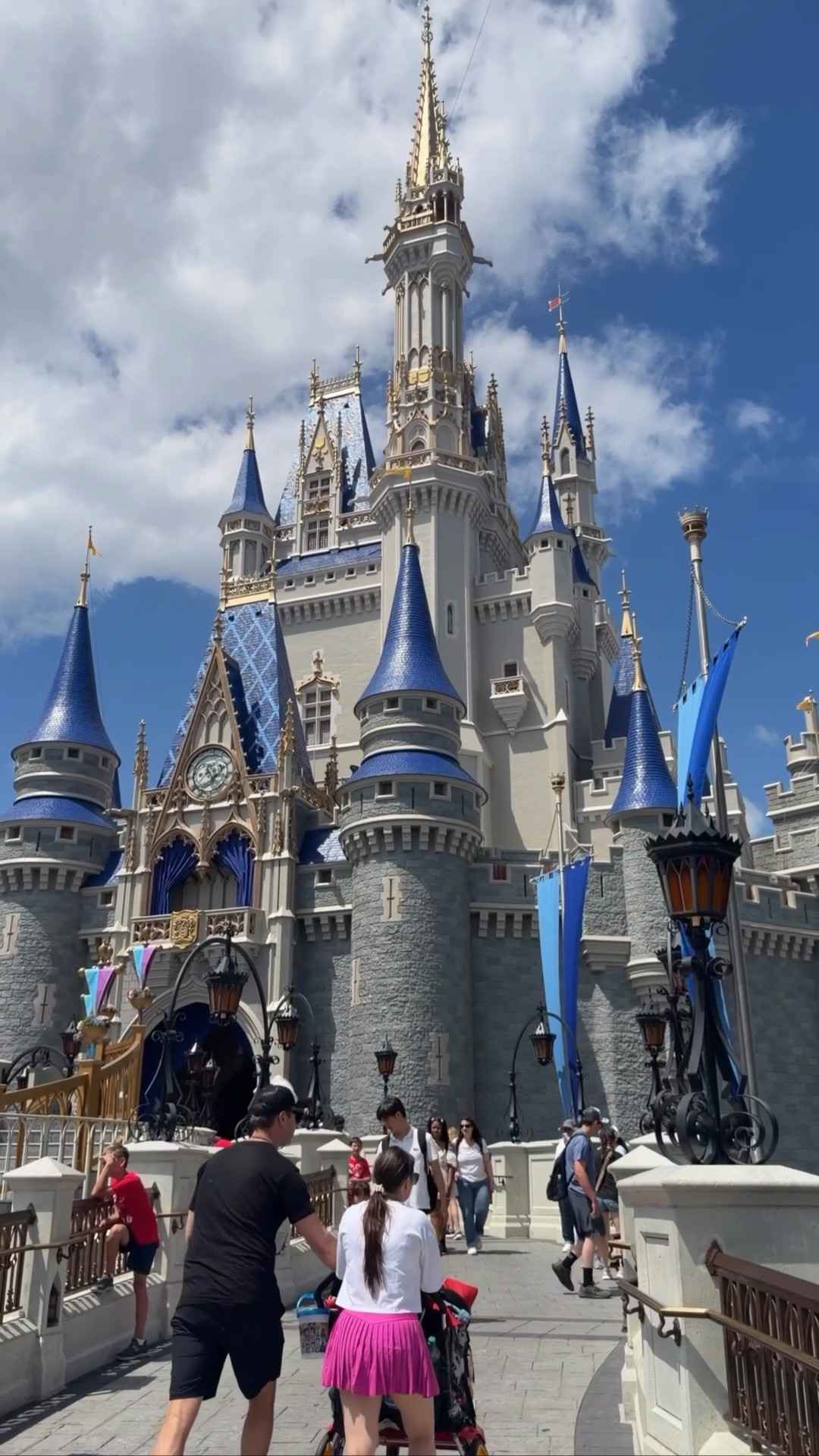 Disney vlog #disneyparks #disneyworld #magickingdom