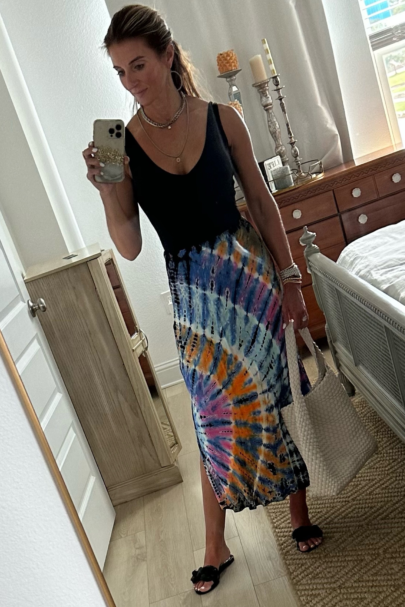 Tiedye skirt: https://yfbclothing.com/products/felicity-skirt-fireball-tropic