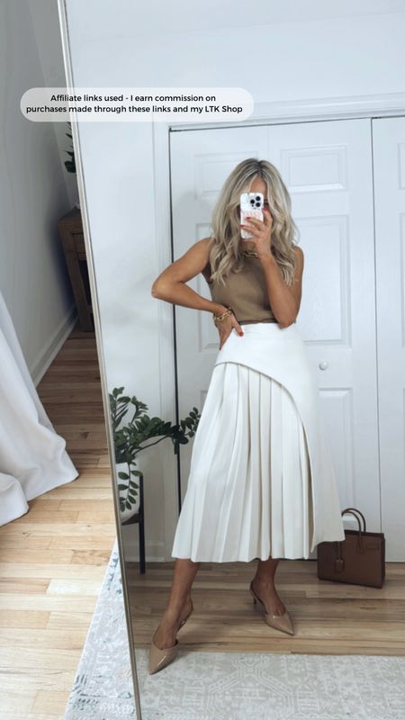 Chic spring outfit - Use code “Nikki20” to save an additional 20% off the pleated skirt!

*Note- I paid for the skirt myself but I am partnering with Karen Millen during the month so they kindly gave me a discount code to share with my followers. I do not earn any additional commissions from the discount code.
