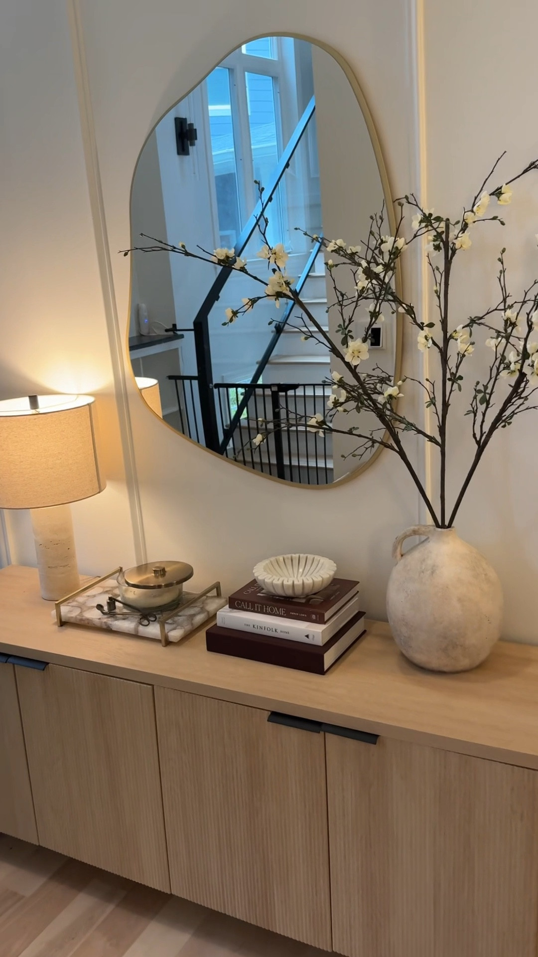 Shop my console table decor! #consoletable #entryway #homedecor

#LTKxWayfair #LTKHome #LTKStyleTip