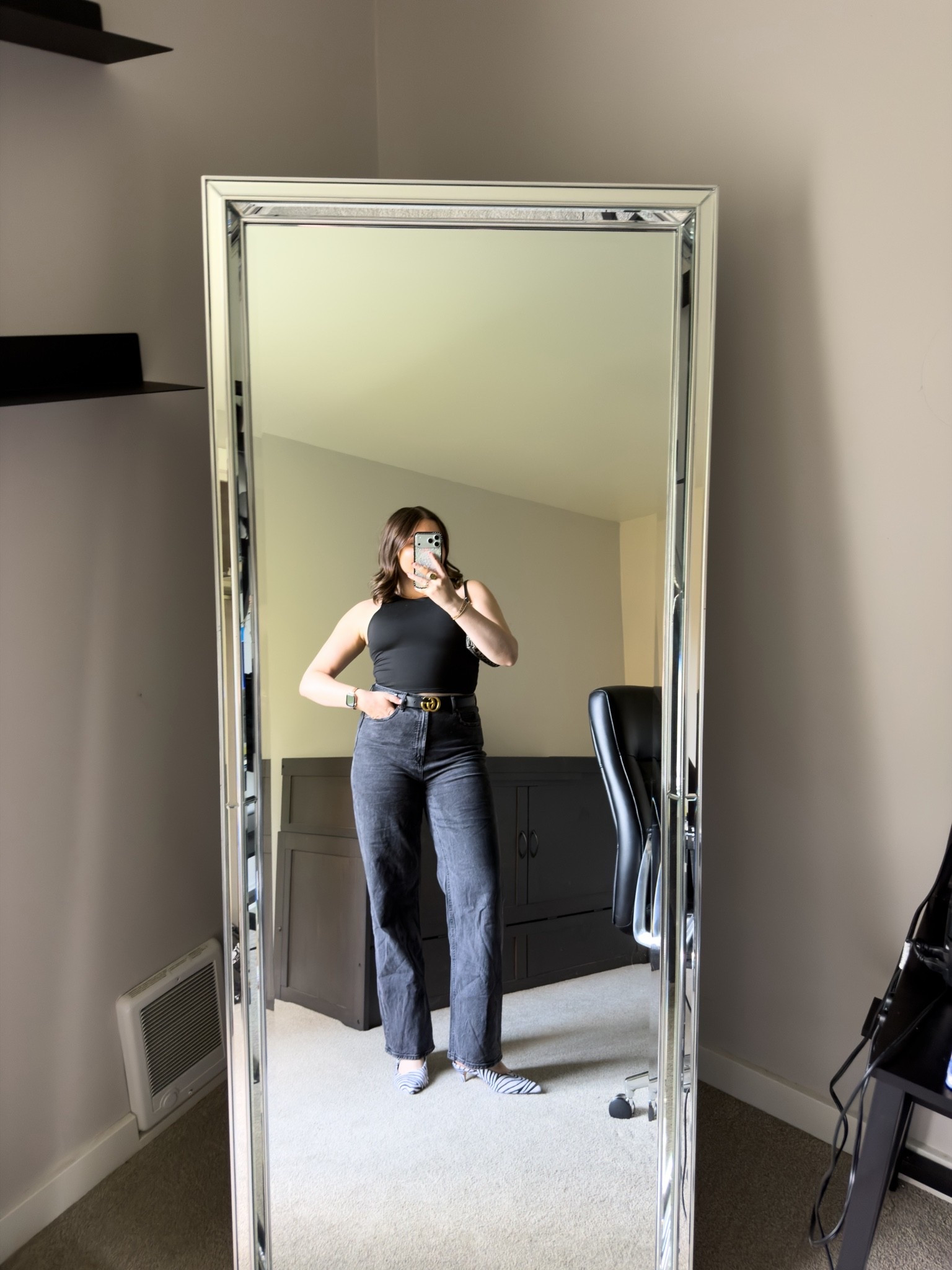 What I wore on my first date!! Still can’t believe I’m back in the dating world 🥺

I’m wearing a M tank, size 31 jeans and size 9 heels

#LTKMidsize #LTKootd #LTKdayinmylife
