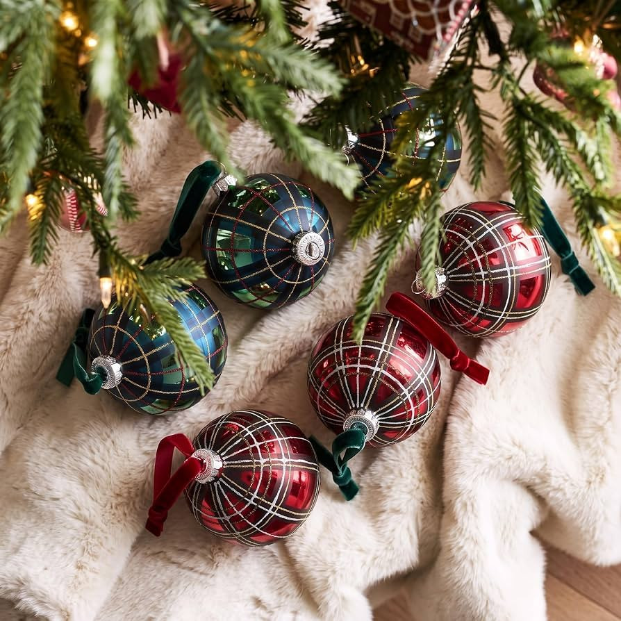 6 Pcs Christmas Plaid Glass Ball Ornaments 3.15 Inch Red and Green Tartan Glass Christmas Tree De... | Amazon (US)