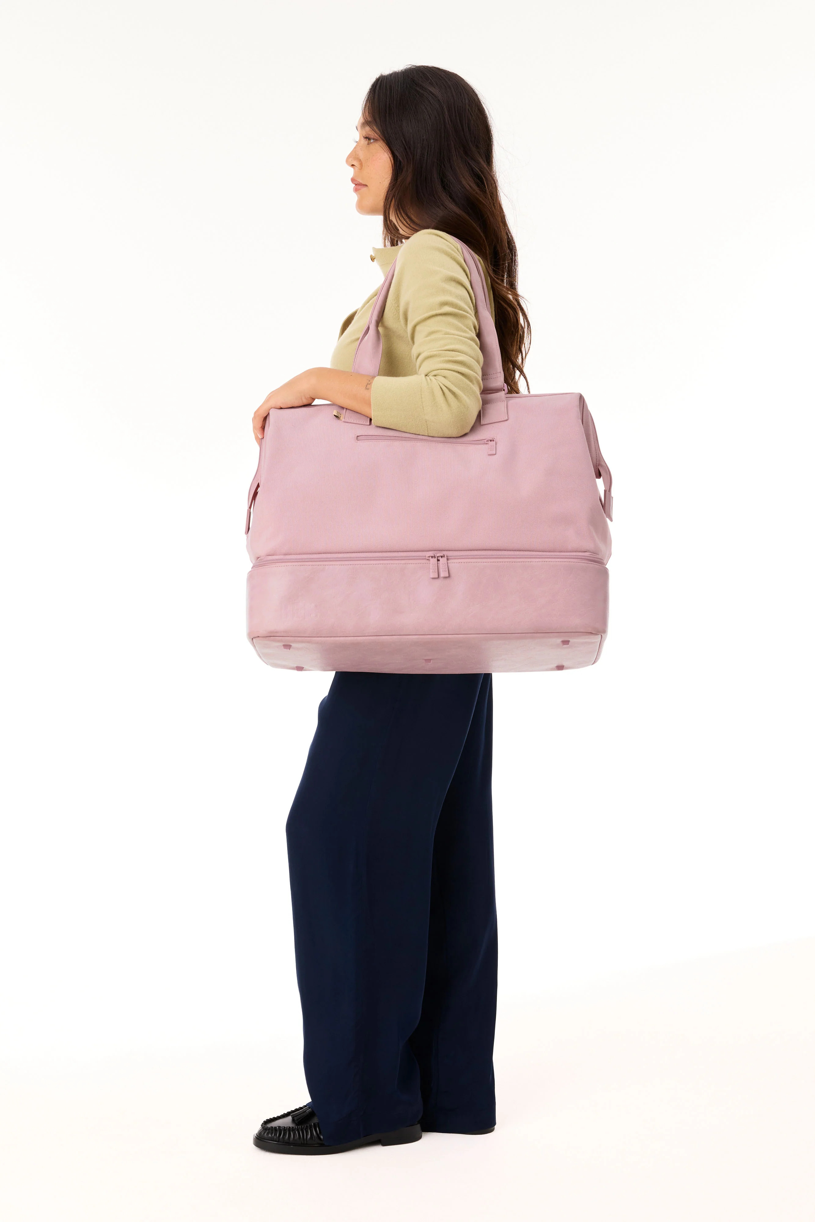 B\u00c9IS 'The Weekender' in Atlas Pink - Weekender Travel Bag in Pink | BEIS