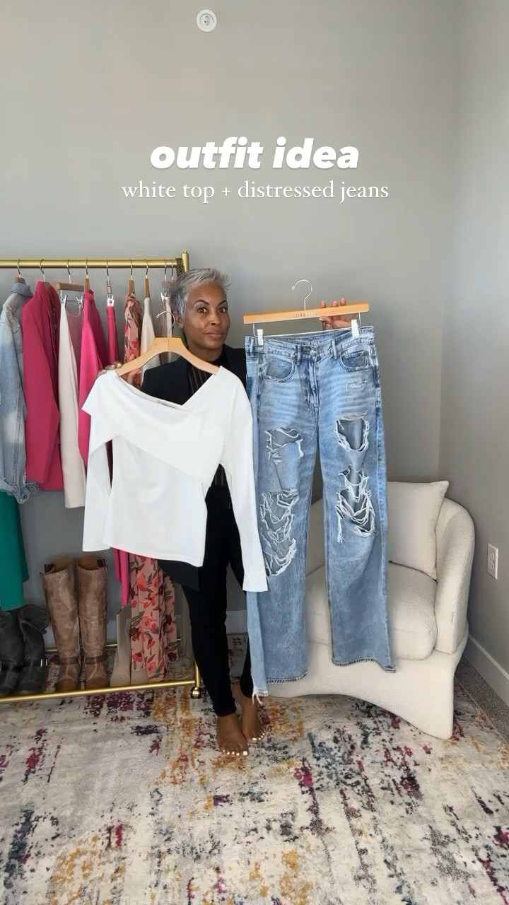 Easy Outfit Idea! 💕

White & denim are so classic, effortless & chic! plus the jeans are on major sale!

Easy grab and go look that’s perfect for the weekend, brunch, summer nights… and y’all know it’s always shoulder season! 

fashion / springfashion / summerstyle / blazerstyle / fashionstyle / ootdfashion

#LTKstyletip #LTKFind #LTKsalealert