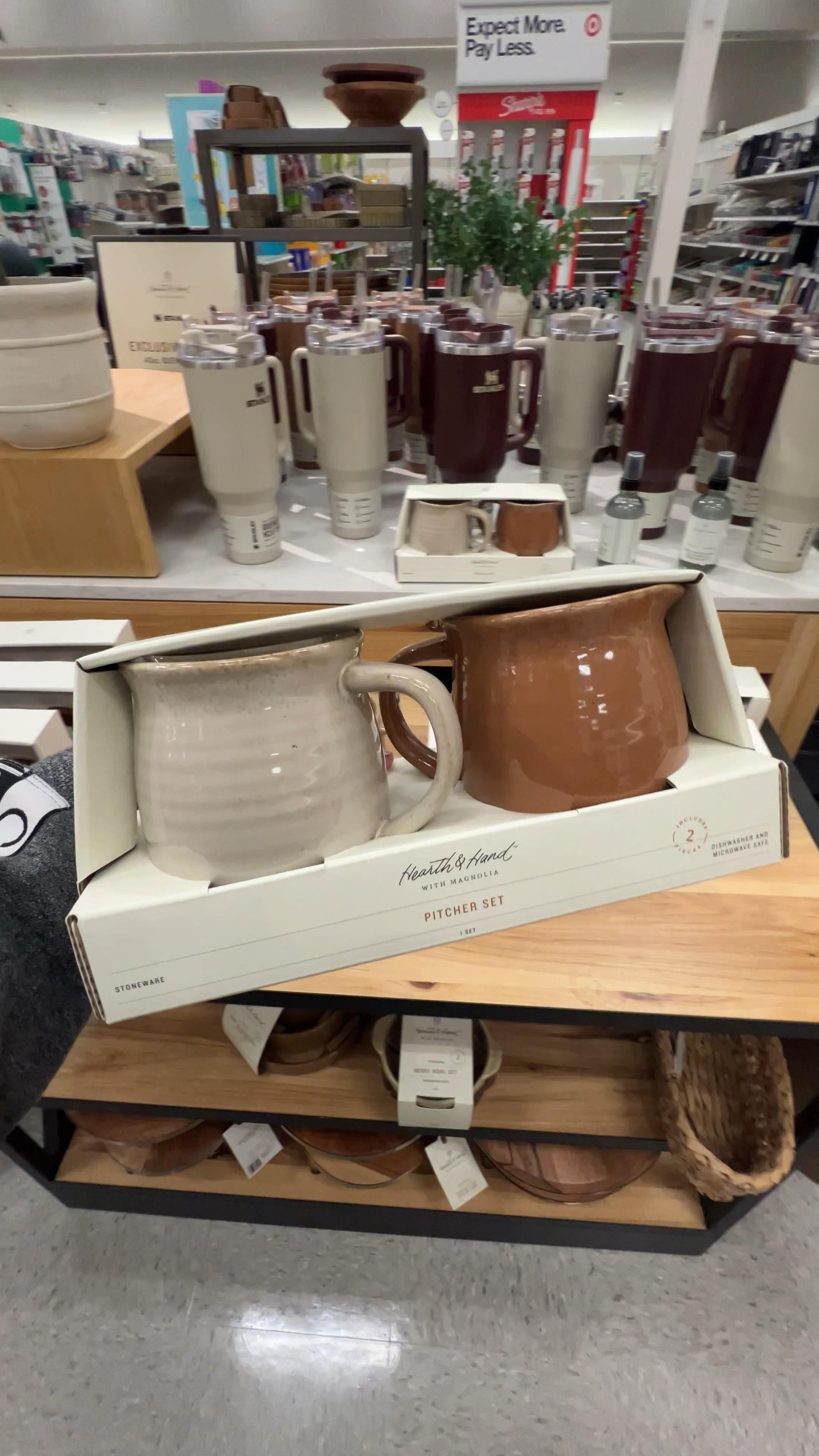 25% off Hearth and Hand with Magnolia home decor (Today only 10/6) the perfect time to stock up on fall home decor 

#LTKHome #LTKSaleAlert #LTKVideo