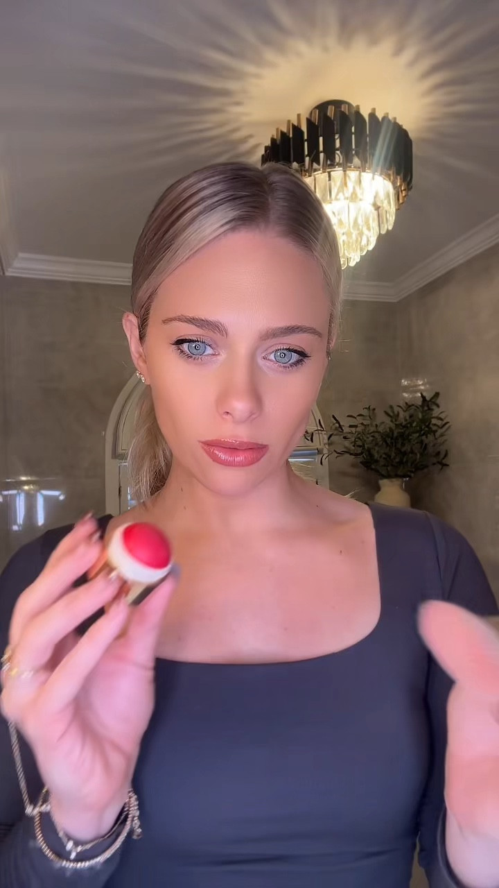 Merit Beauty’s red blush is the BEST for a natural, everyday makeup look. Not sponsored, just obsessed 

#LTKBeauty #LTKFindsUnder50 #LTKStyleTip