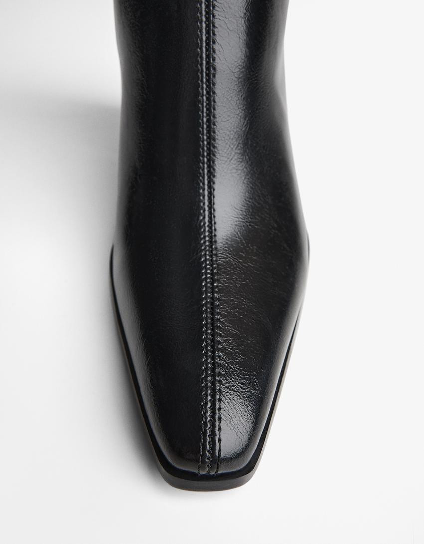 Block heel ankle boots - Shoes - Women | Bershka GB