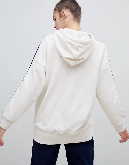 Monki – Lang geschnittener Kapuzenpullover in Hafer meliert | ASOS AT