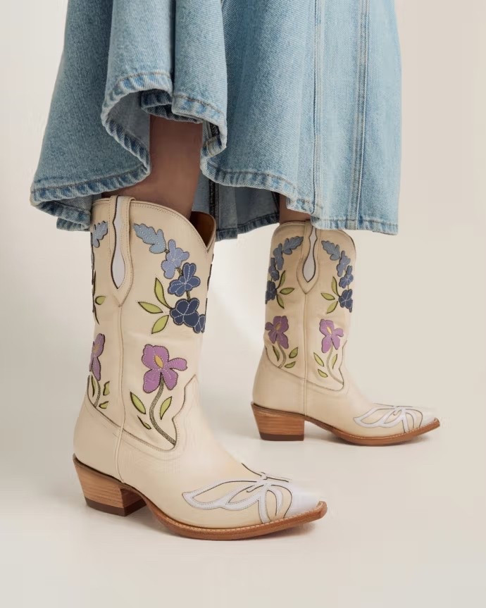 Tecovas is having 30% off select styles! Linking one of their new styles in the Sadie these drop 5/1 

Perfect spring cowgirl boot

#LTKStyleTip #LTKSeasonal #LTKShoeCrush