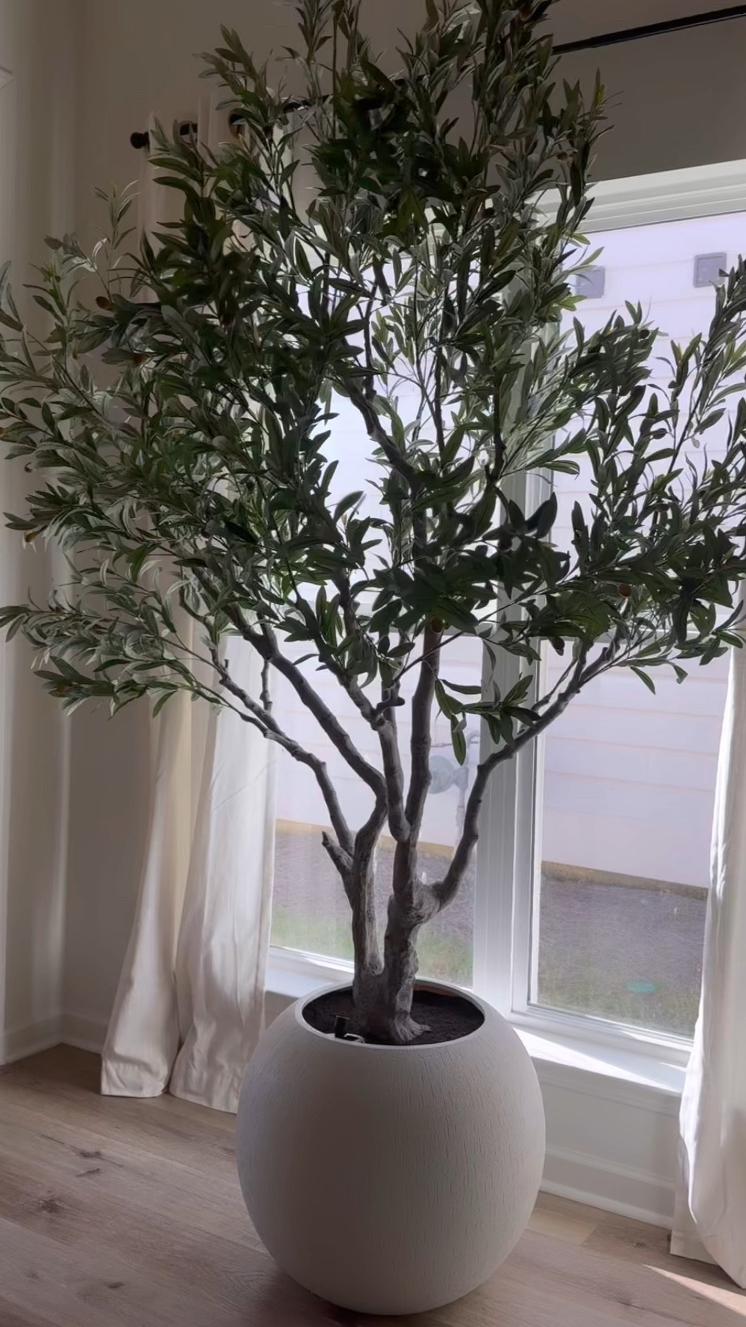 faux olive trees, planters, and filler for every height and budget 

#LTKHome