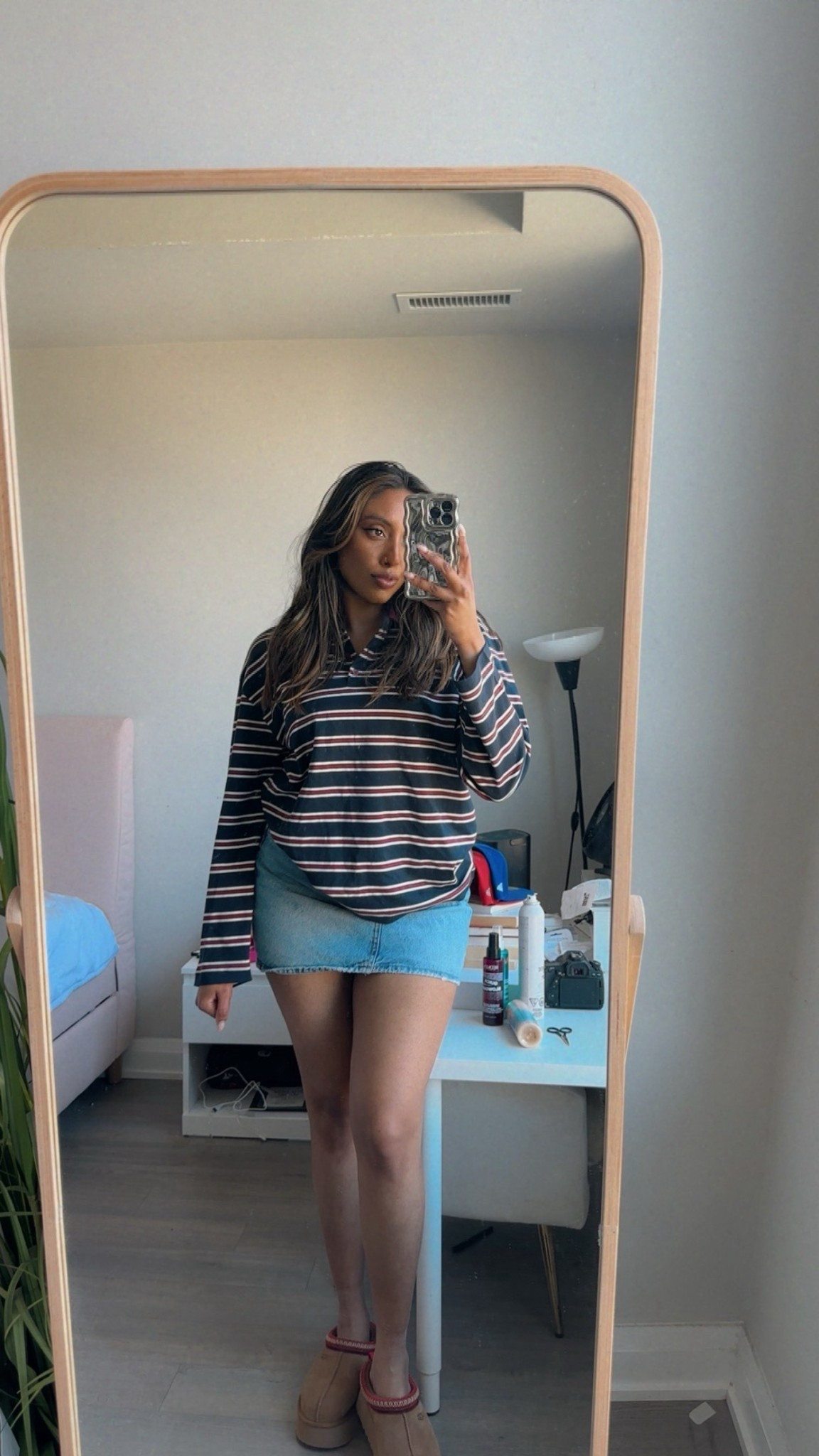 Fall outfit, sweater outfit, Uggs 

#LTKStyleTip #LTKSeasonal #LTKNYFW