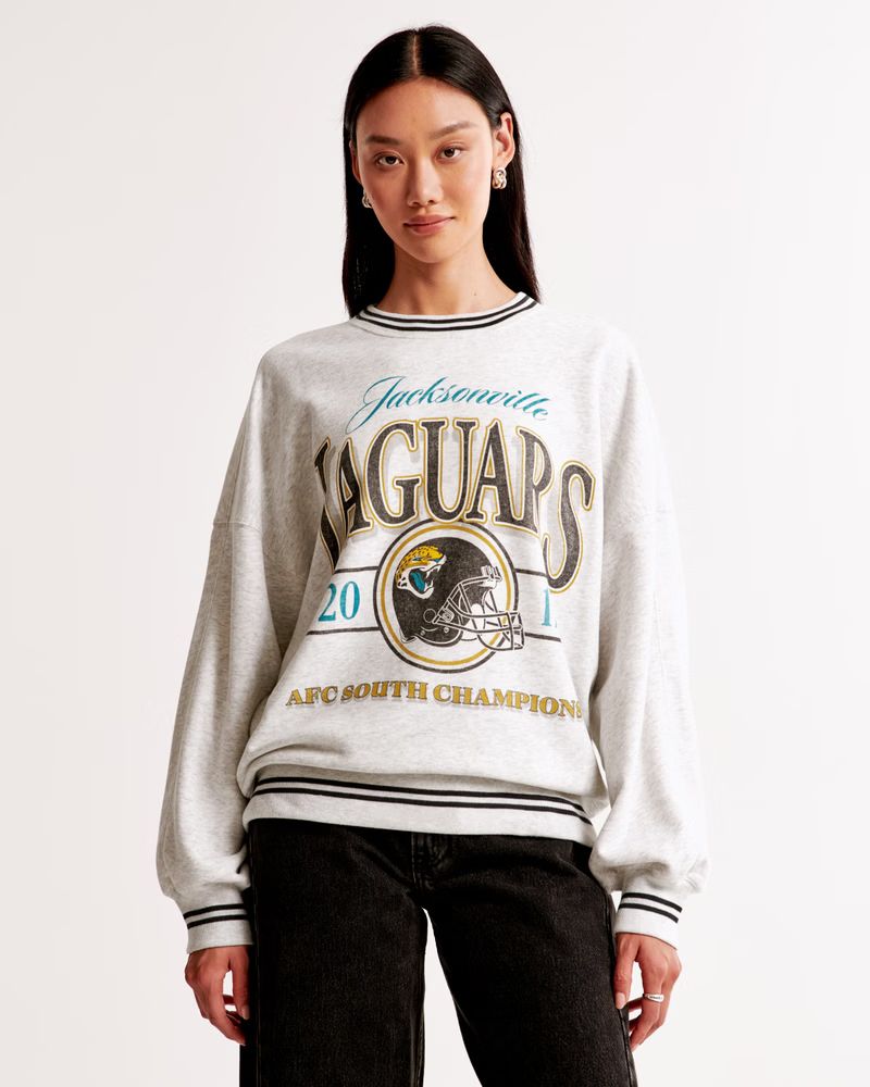 Women's Jacksonville Jaguars Graphic Oversized Sunday Crew | Women's Tops | Abercrombie.com | Abercrombie & Fitch (US)