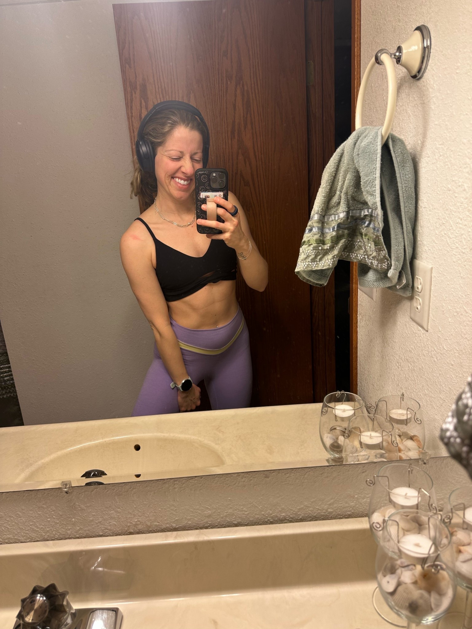 I wasn’t kidding when I said I love Vitality’s DayDream collection!🤣😍 If I was a pink girl, I would have bought those leggings too!!

#LTKU #LTKActive #LTKSeasonal