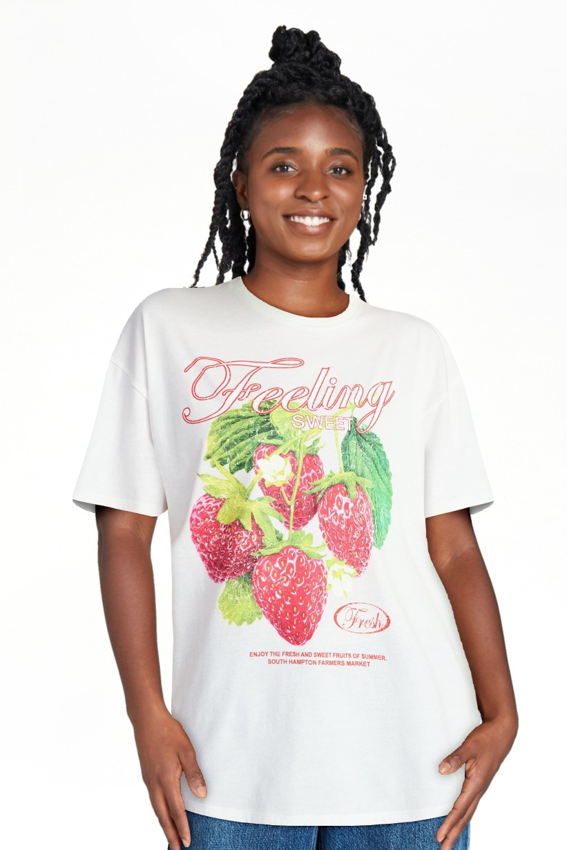 No Boundaries Washed Graphic Boyfriend Tee, Women's XXS-XXL | Walmart (US)