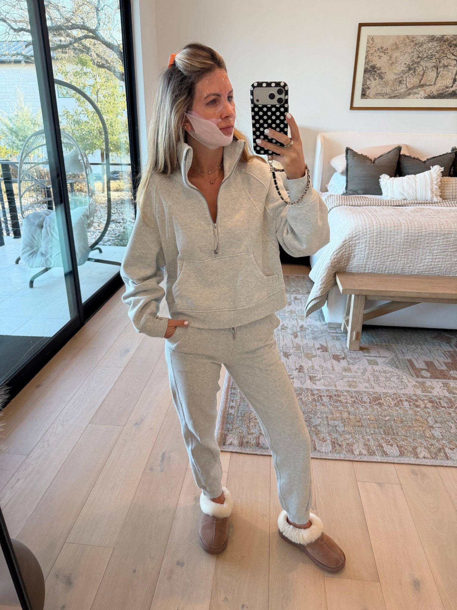 A little self care and a good lounge set 🙌🏻

#LTKOver40 #LTKselfcare #LTKmomlife