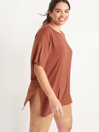 Oversized UltraLite All-Day Performance T-Shirt for Women | Old Navy (US)