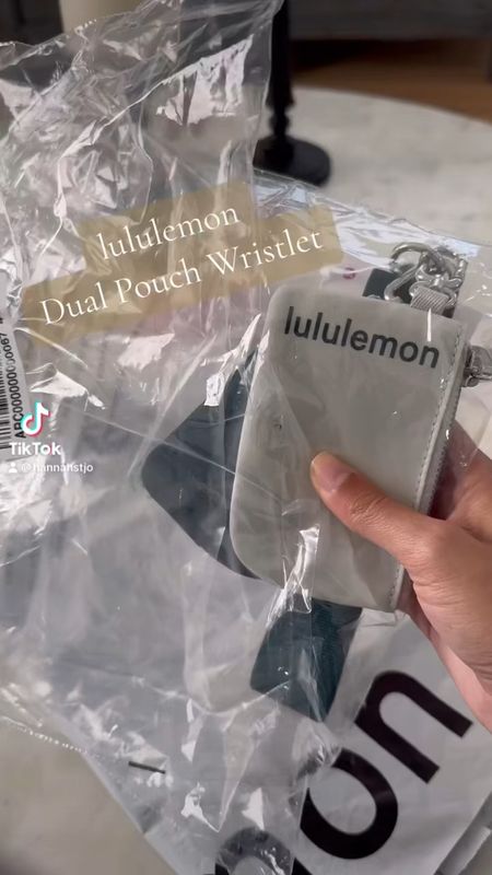 The #unbagging of the lululemon dual pouch wristlet 