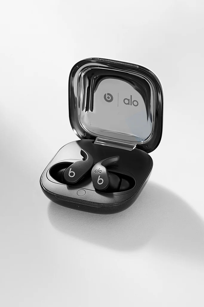 Alo X Beats Fit Pro | Alo Yoga (US)