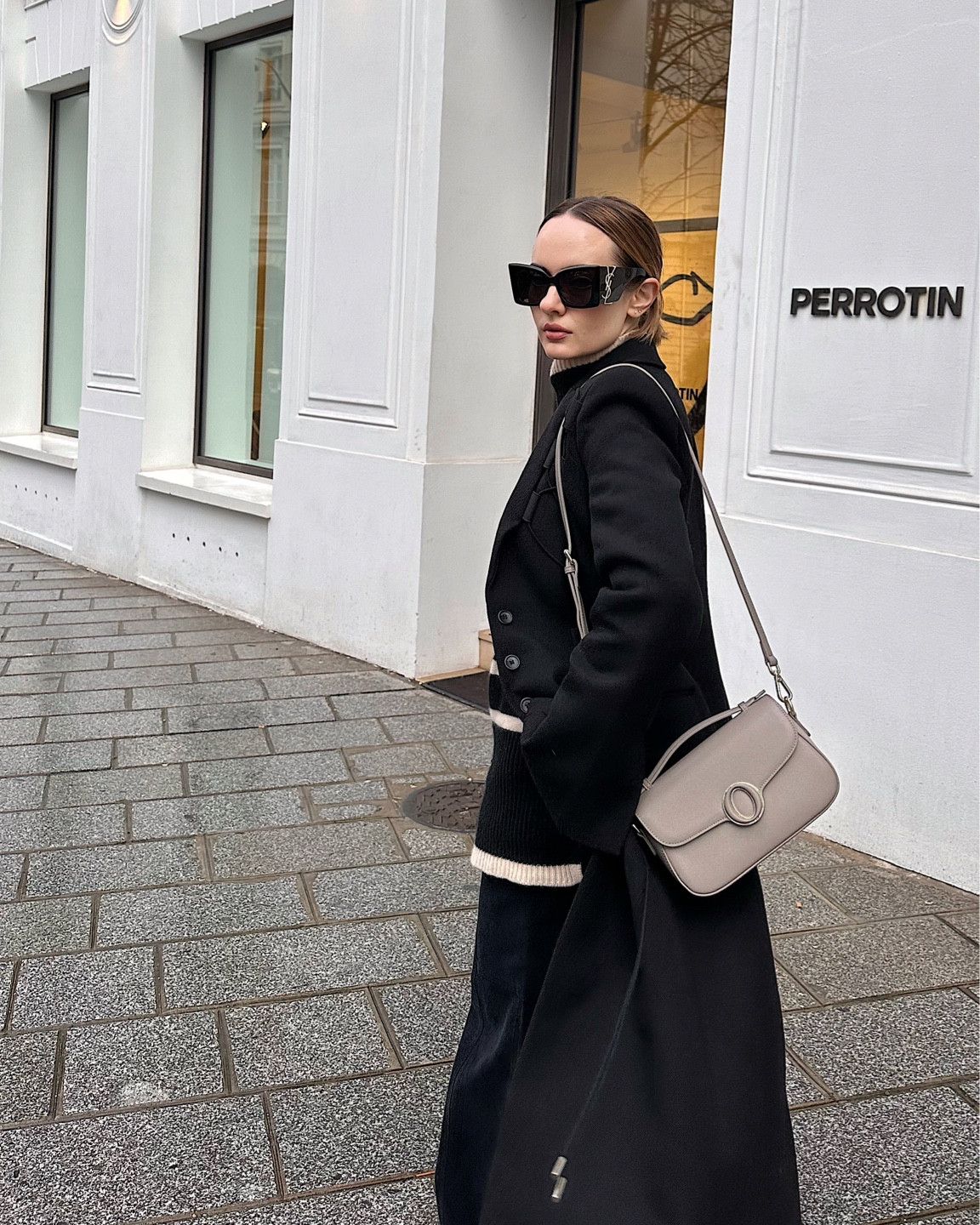 Casual chic outfit featuring Bob Ore Makoto Bag in Gray 🖤 

#LTKFind #LTKeurope #LTKitbag