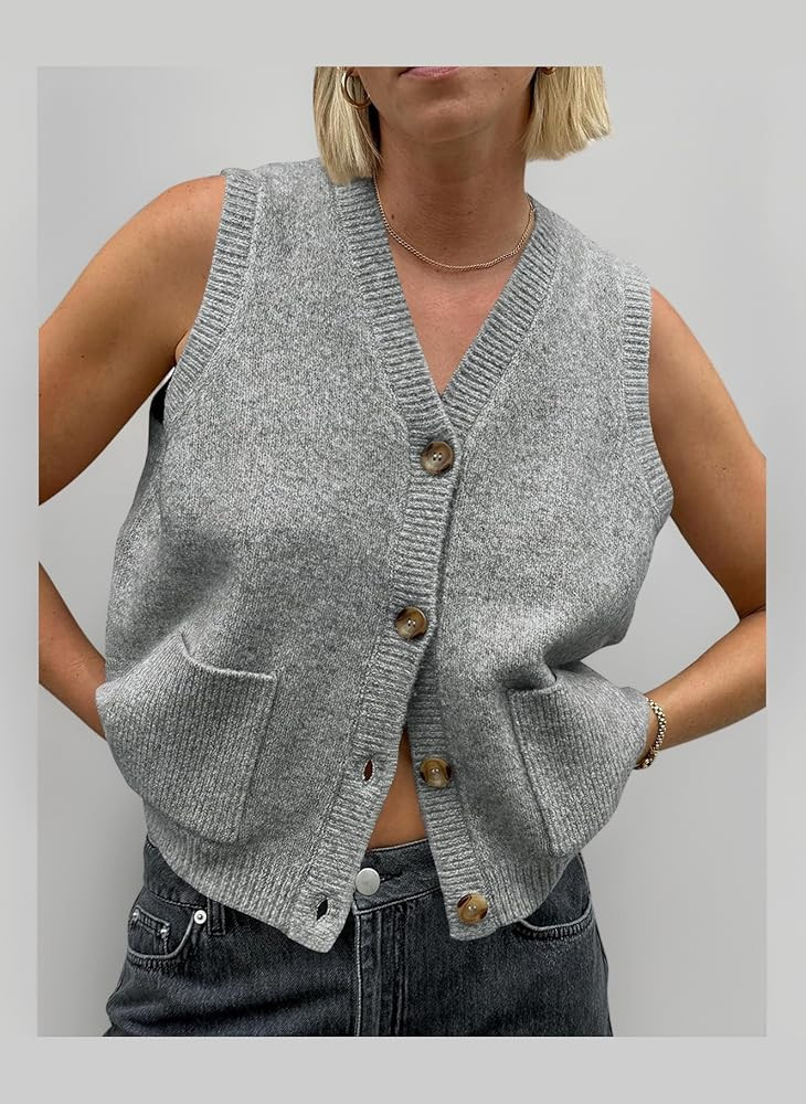 Saodimallsu Women Sleeveless Sweater Loose Fit Knitted Vest V Button Fashion Casual Sweater with ... | Amazon (FR)