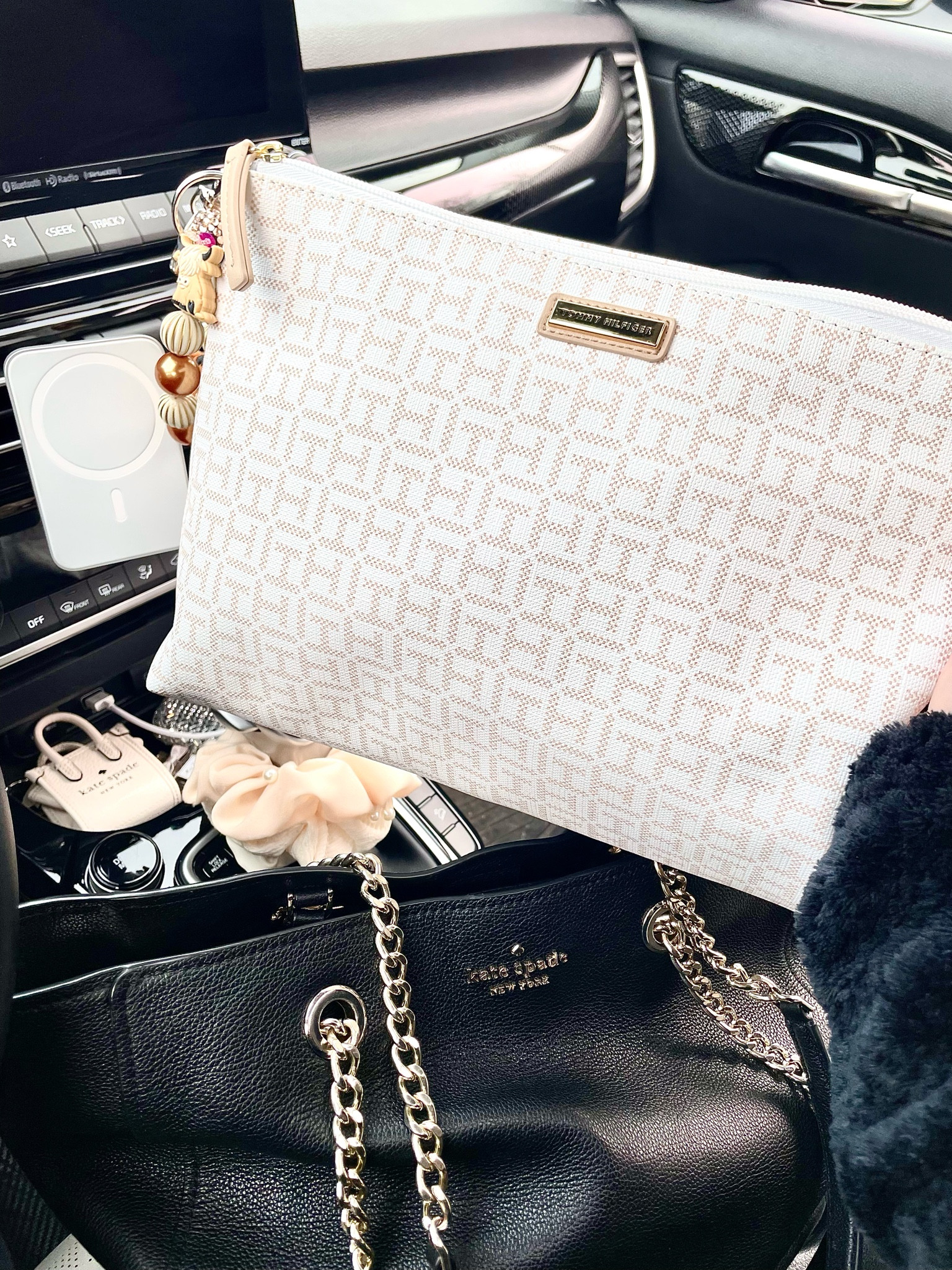 My TOP 2 favorite bags i keep with me AAT…beauty items & essentials.🎀

#LTKMostLoved #LTKGiftGuide

#LTKitbag