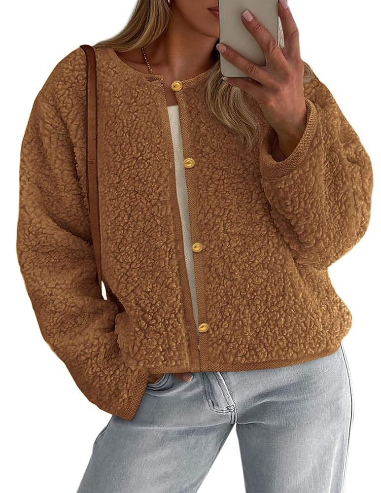 PRETTYGARDEN Women's 2025 Winter Faux Fur Coats Fuzzy Fleece Cropped Jackets Buttons Warm Casual ... | Amazon (US)