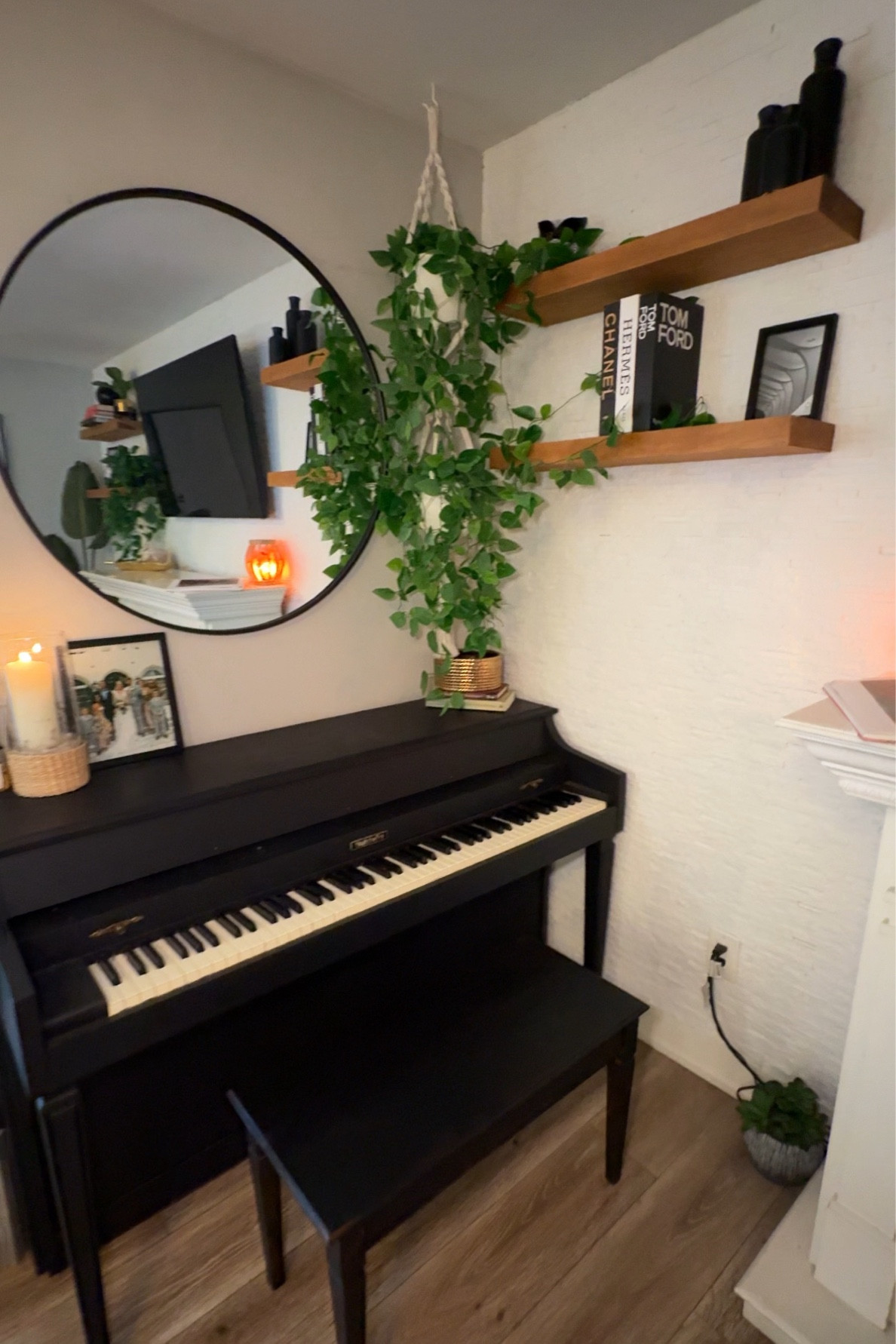 The piano room you didn’t know you wanted until now😍

#LTKHome