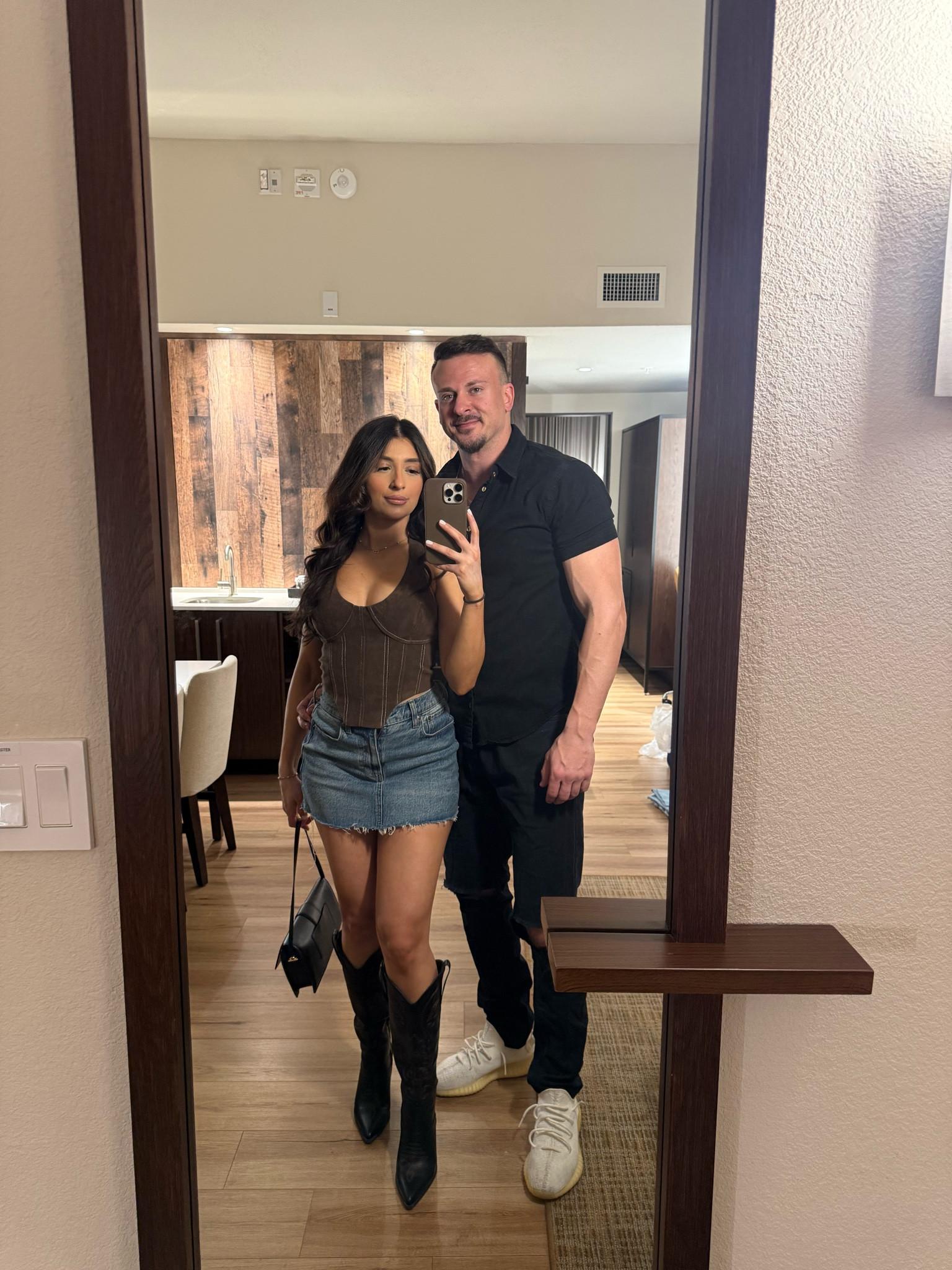 First night in Nashville 🤎 #Nashvillefits #Nashvilleoutfits

#LTKdayinmylife #LTKgrwm #LTKootd