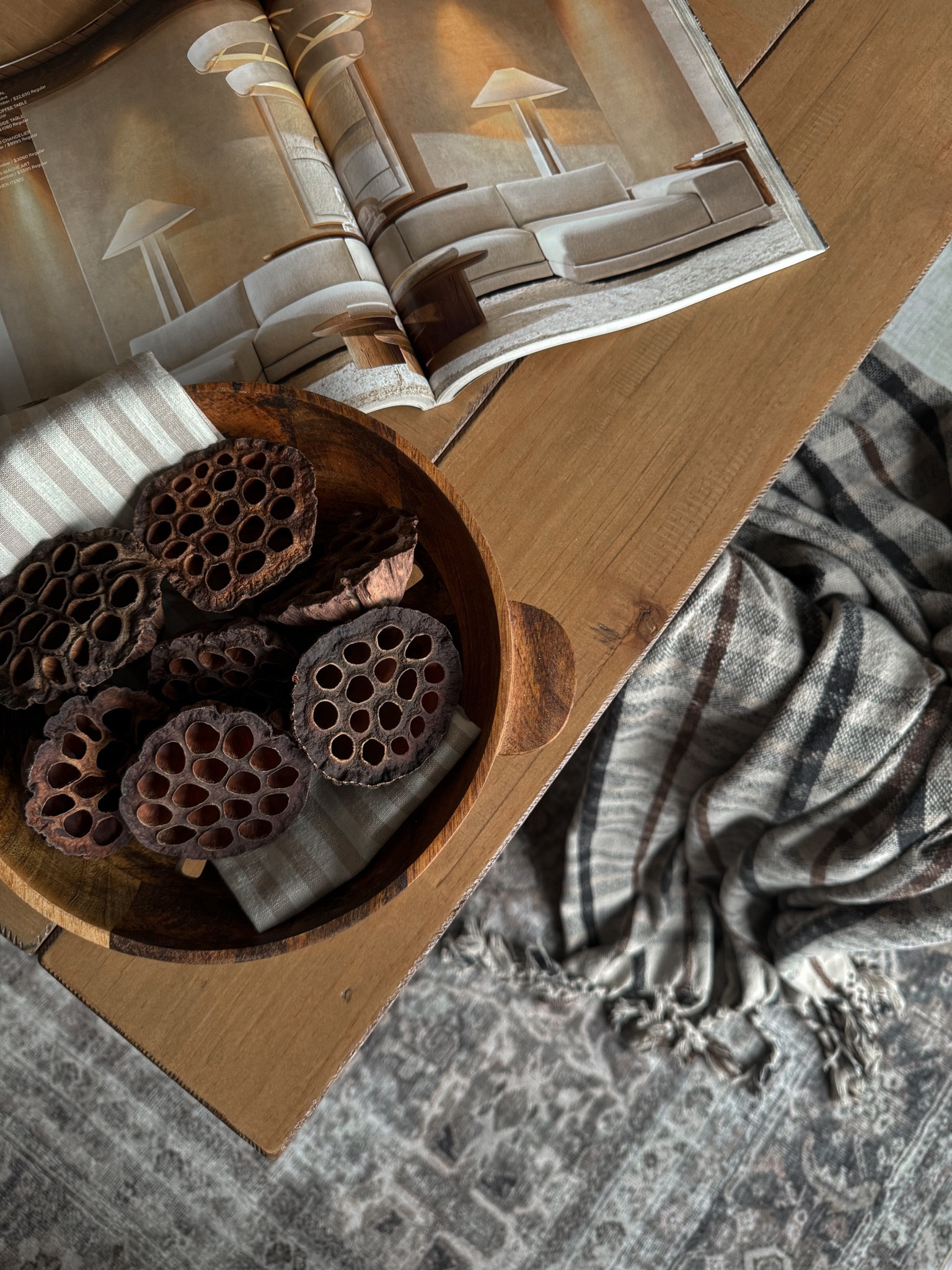 Lotus pods for fall!

Bowl filler, fall decor, Amazon find, fall bowl filler, console table decor, shelf decor, cabinet decor, sideboard decorr

#LTKHome