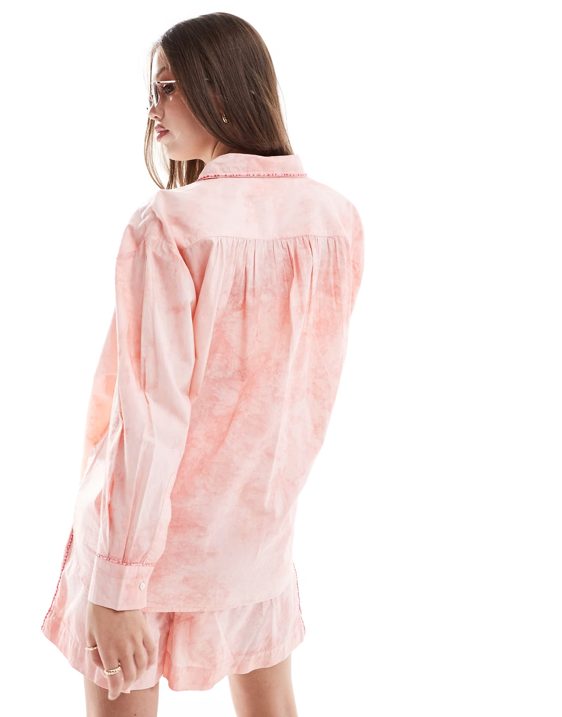 Scalpers – Hemd mit Batikmuster in Rosa | ASOS (Global)