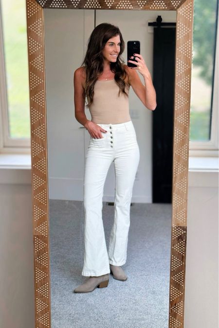 I also love pairing this stylish white pants with a neutral top and boots! #transitionstyle #fashionfinds #casuallook #outfitinspo

#LTKSeasonal #LTKshoecrush #LTKstyletip