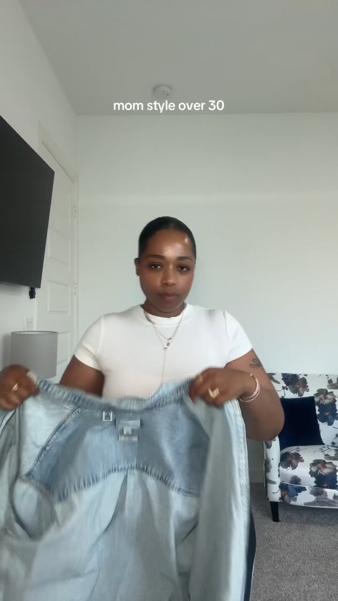 Top-  medium 
Leggings-  medium 
Denim-  medium 
Sneakers - tts 

Outfit - ootd - spring outfit - leggings - travel outfit - vacation outfit - sneakers - 

#LTKShoeCrush #LTKStyleTip #LTKSaleAlert