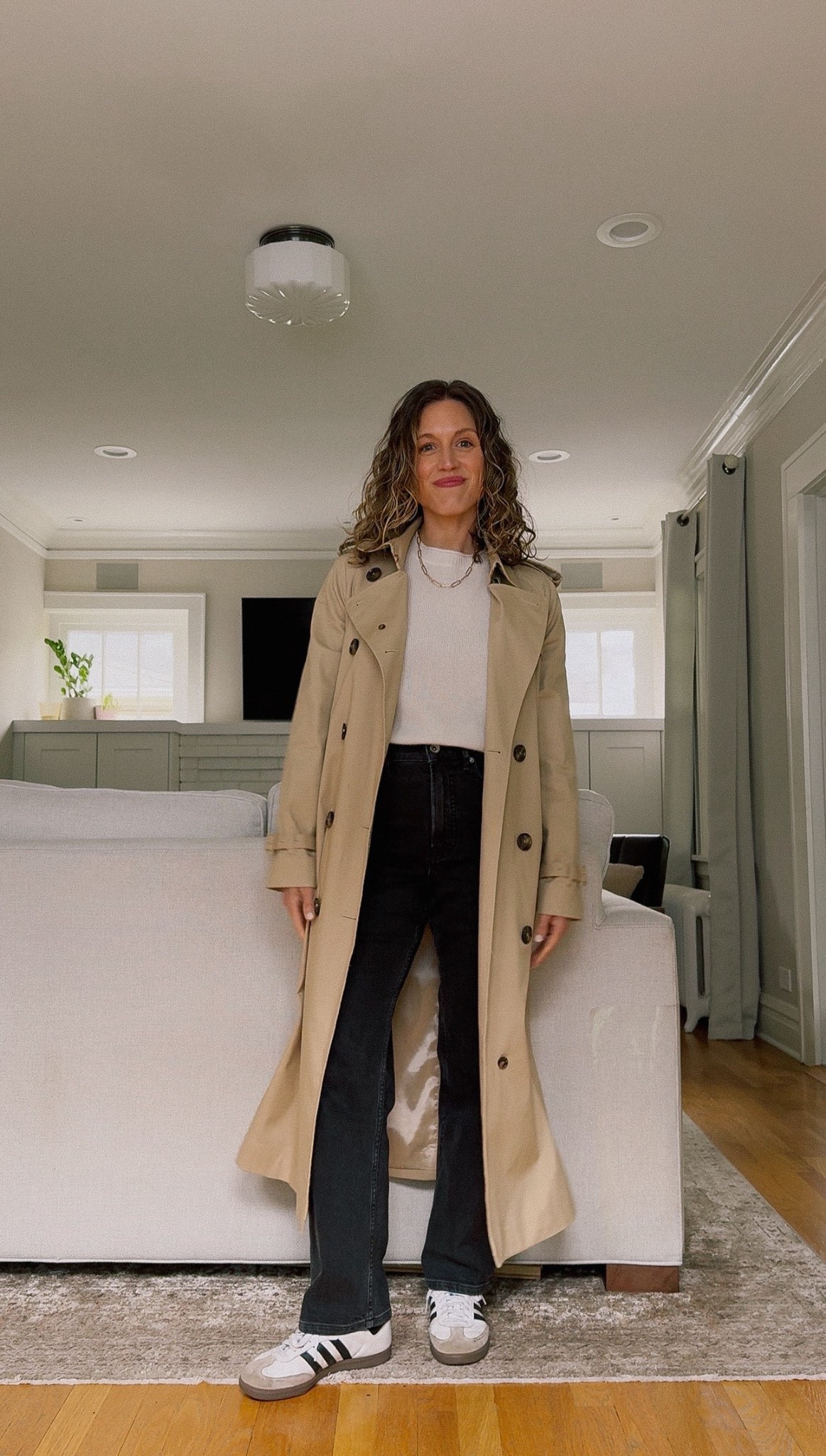 Look of the Day // 4.27

Quince cashmere sweater, XS, TTS. Quince trench, XS, TTS. Everlane denim, 25, I took my larger size. Adidas sneakers, TTS. Similar necklace linked  

#LTKgrwm #LTKOver40 #LTKPetite