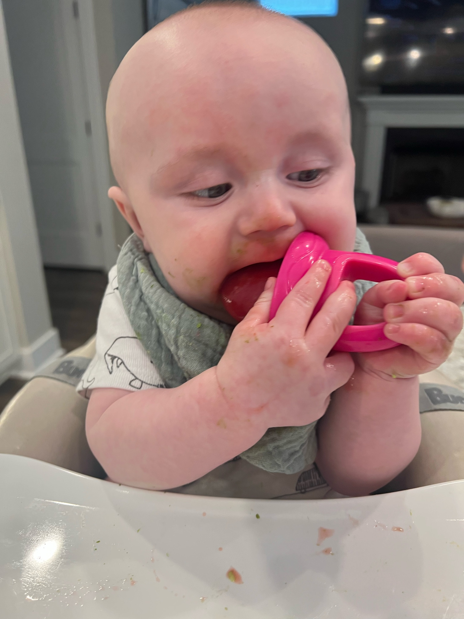 I love filling these with fresh puréed fruit/veggies, mashed bananas or yogurt. He doesn’t like purées at all so this is an easy way to get extra fruits & veggies in and feels good on his gums!


Baby popsicle mold, BLW, baby led weaning, teething, teething treats. 

#LTKkids #LTKfamily #LTKbaby