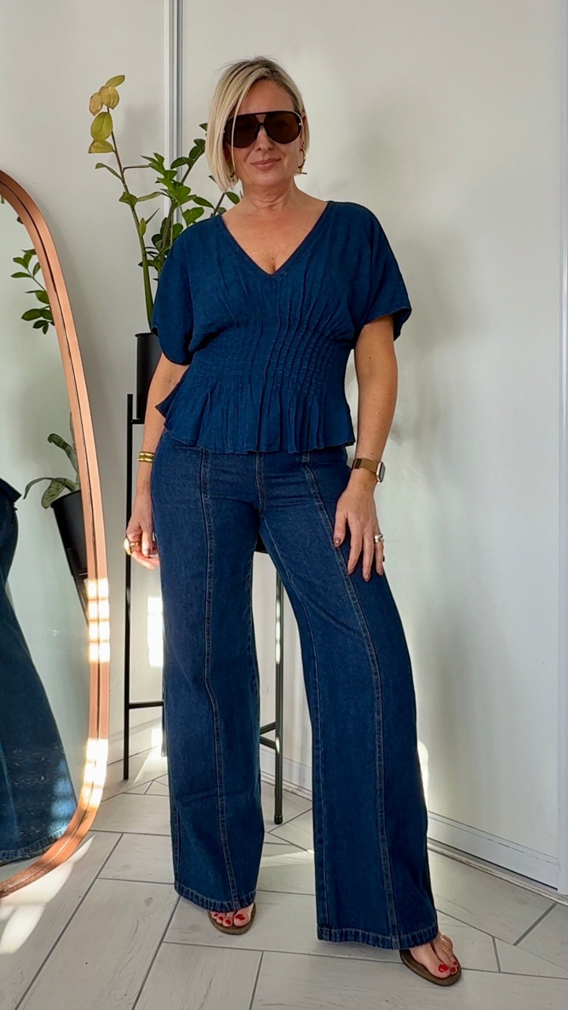 Jeans & A Nice Top

cinched linen top / flated jeans / toe post sandals

#LTKover50style #LTKstyletip #LTKuk