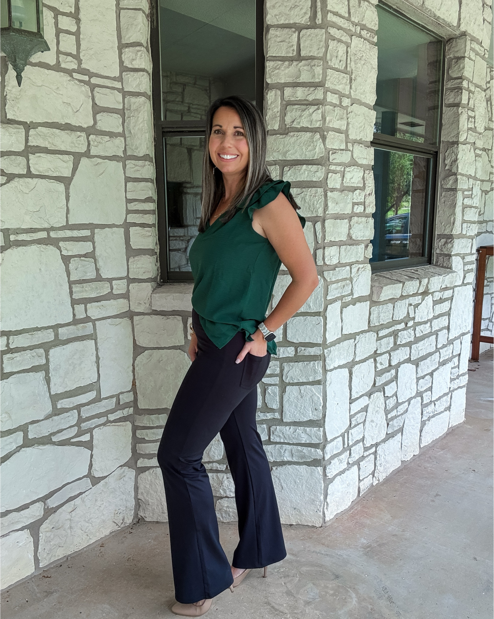 Love these pants! Perfect for work. The stretch and comfort is real!


#LTKWorkwear #LTKPetite #LTKFindsUnder50