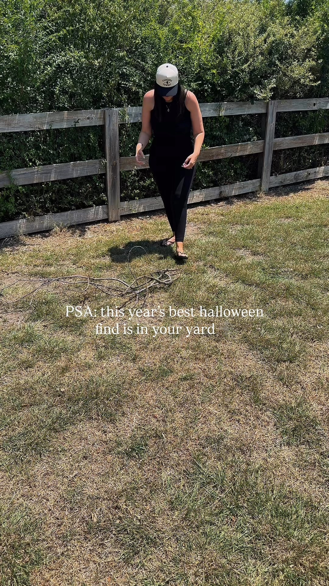 Halloween tablescape - spooky Halloween decor - Halloween home 

#LTKParties #LTKHome #LTKSeasonal