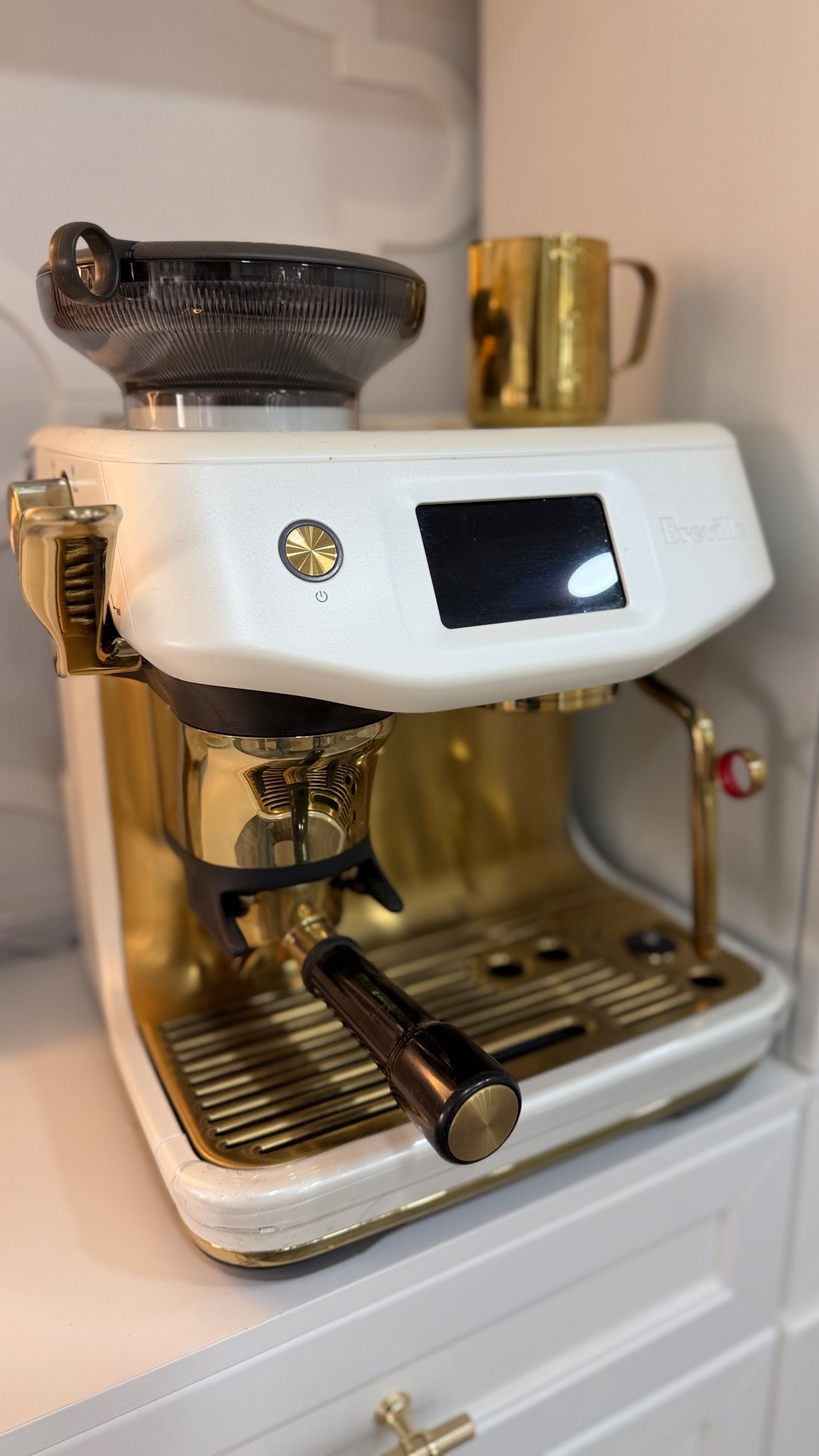 My husbands favor Breville expresso machine

#LTKHome #LTKGiftGuide #LTKHoliday