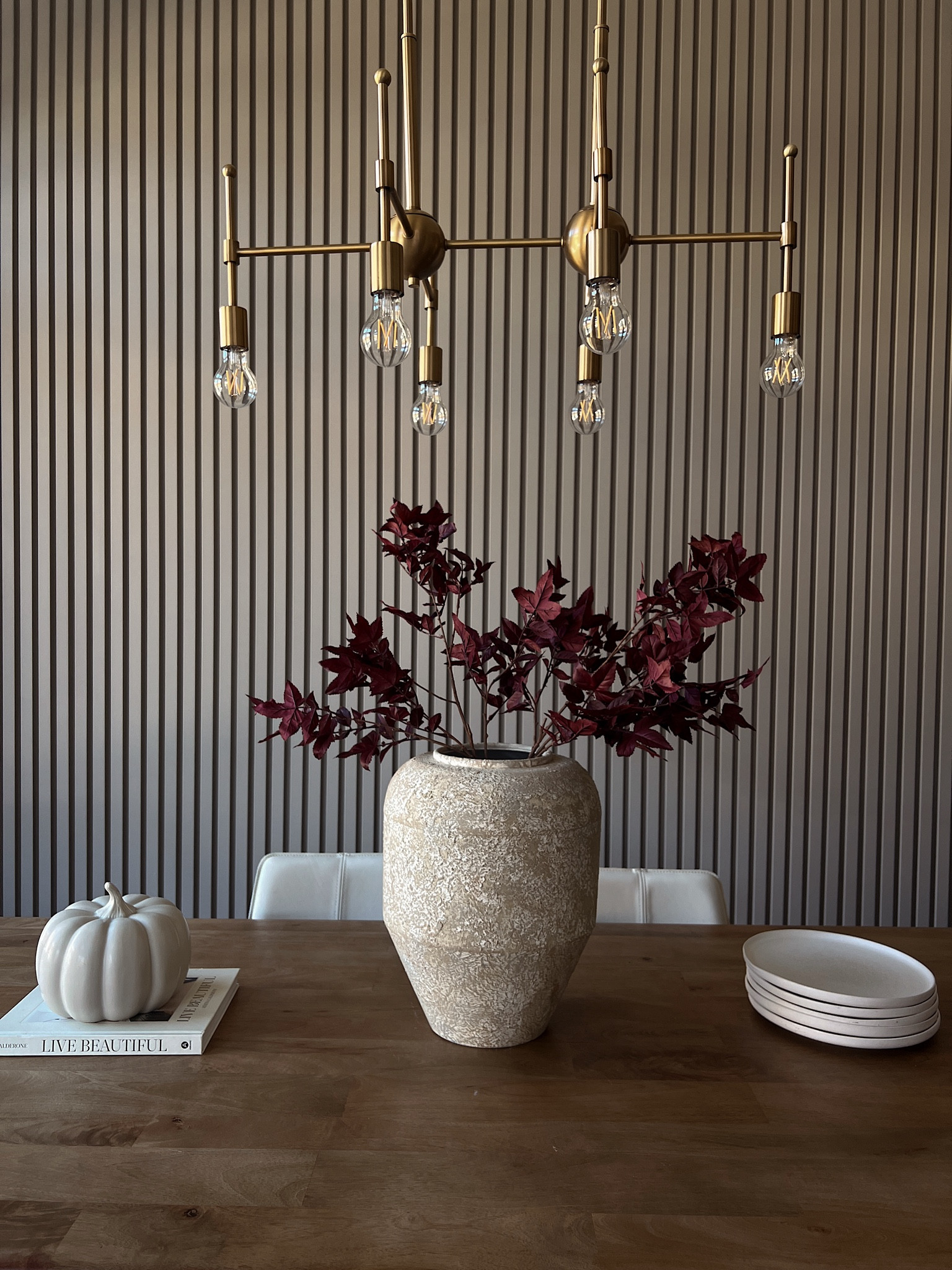 Fall dining room views! 🍂

#LTKHome #LTKSeasonal