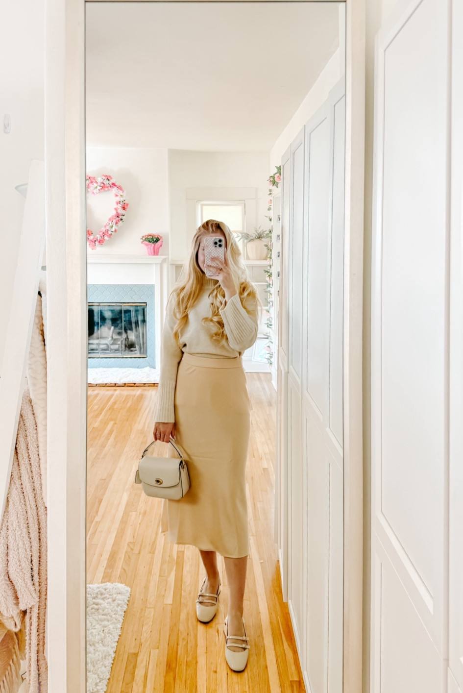 Valentine’s Day date night outfit cream sweater silk shirt Paula Babies Sézane 

#LTKMostLoved #LTKover40 #LTKSeasonal