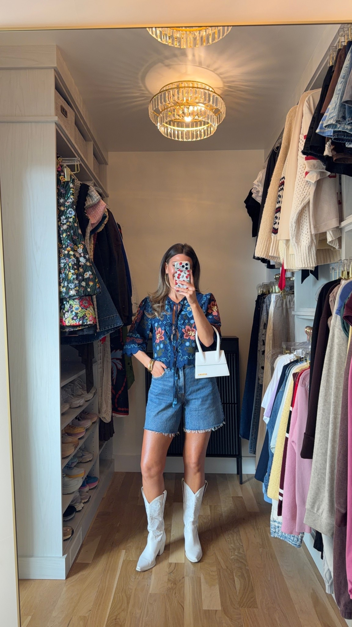 Abercrombie jean shorts paired with blue floral tie front top and boots

Wearing small top. 27 in shorts.

Causal
Everyday
Jean shorts
Date night
Shopping
Errands
Concert 

#LTKgrwm #LTKootd #LTKSeasonal