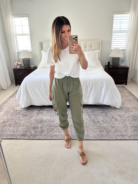 Spring outfit idea 🖤 my joggers are from Zara but linking a similar pair. Love these cropped tees on sale this week for only $7! I wear a size medium for a little extra length 

#LTKsalealert #LTKxTarget #LTKover40