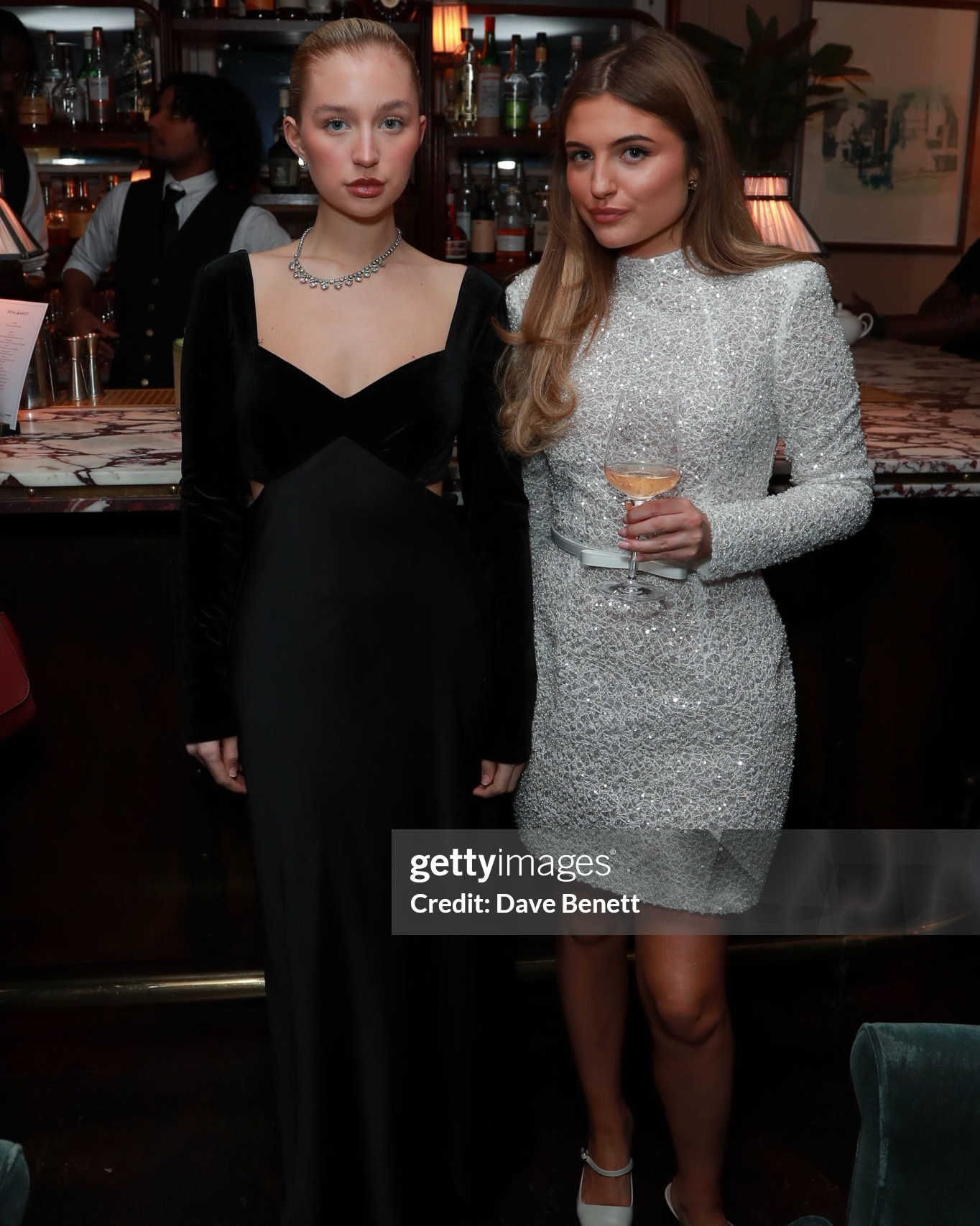 classy dress 📞🖤

#LTKFashionMonth #LTKpartywear #LTKdatenight