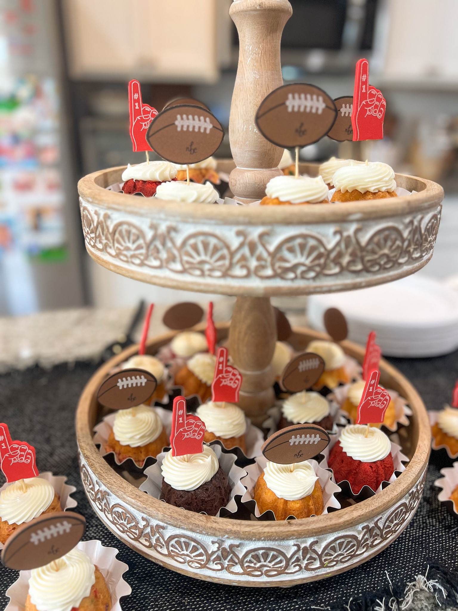 Tiered stand!

#LTKHome #LTKBacktoSchool #LTKParties