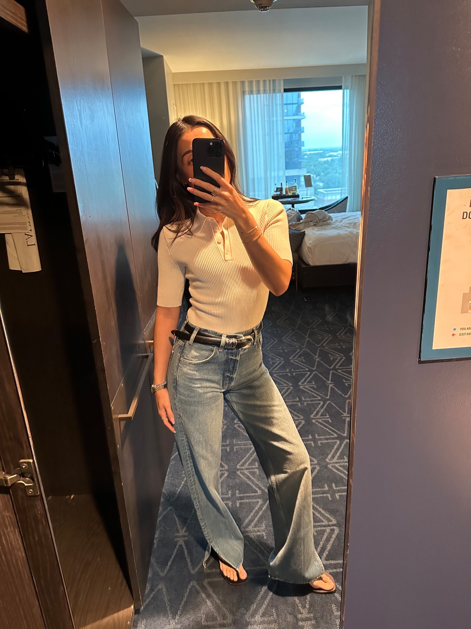 Simple work outfit! Love this top and think it’s super flattering.

#LTKStyleTip #LTKWorkwear #LTKFindsUnder100