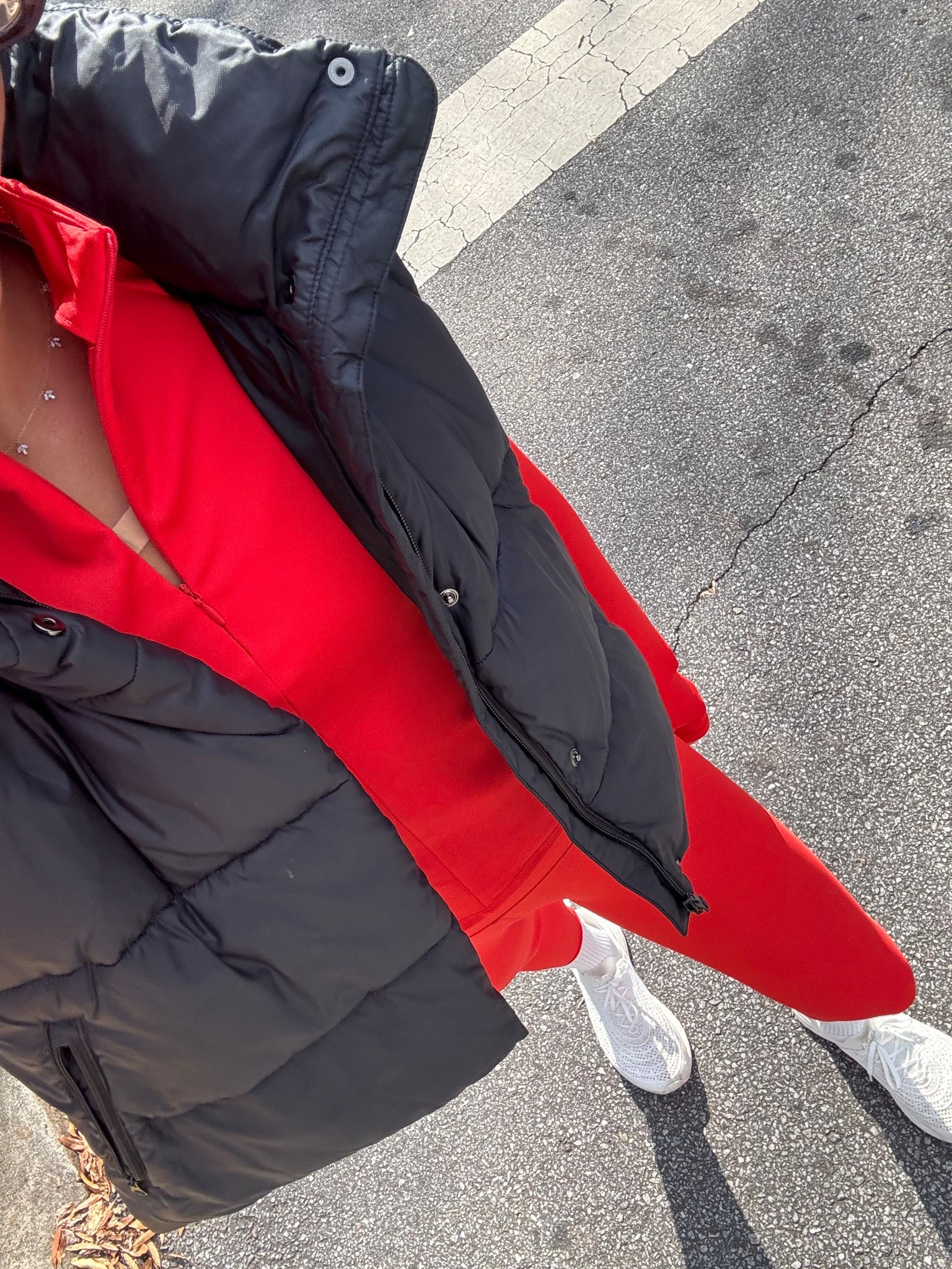 Obsessed with the new red color from Alo!!!❤️ I wear a small in everything and it’s on sale TODAY ONLY through the LTK app

#LTKGiftGuide #LTKHoliday #LTKSaleAlert